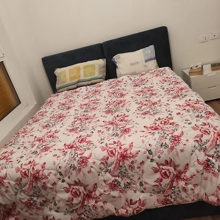 아파트 Modern In 티라나